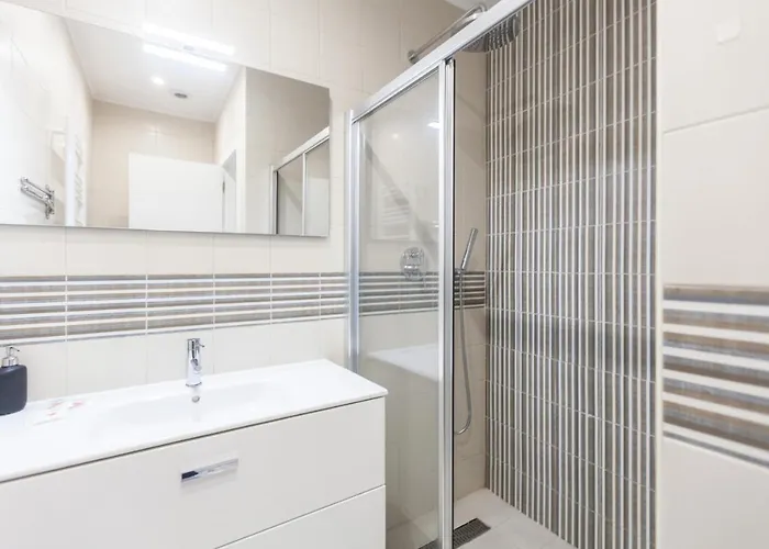 Flh Graca Colourful Apartman *